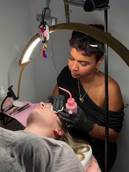 Lash Bath