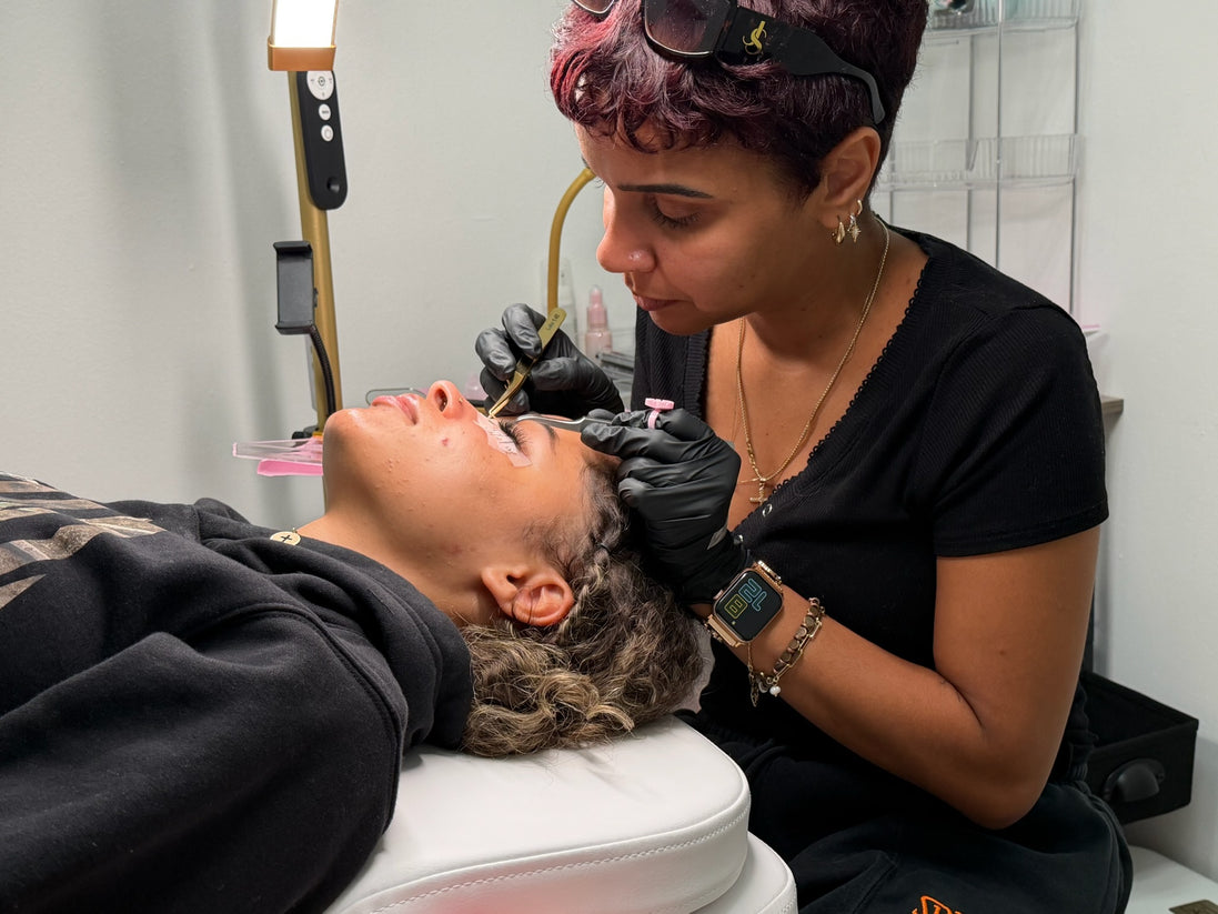 Lash Removal